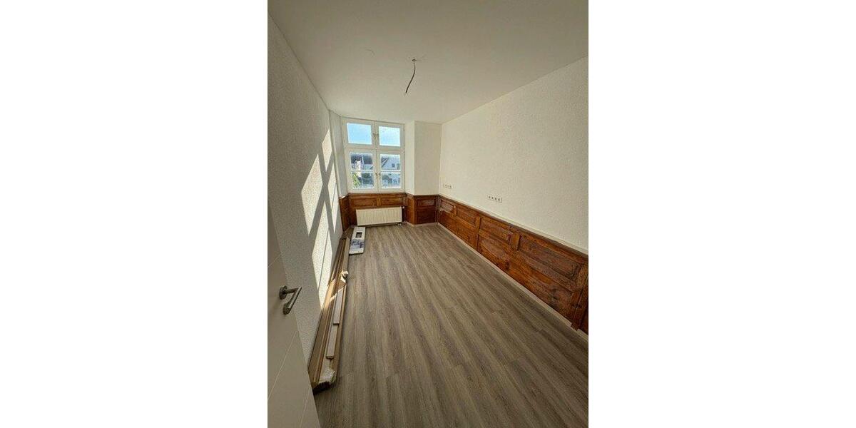 Etagenwohnung Ochsenhausen - 5 Zimmer, 105 m&sup2;, 319.000&euro; | Angebot:26884859