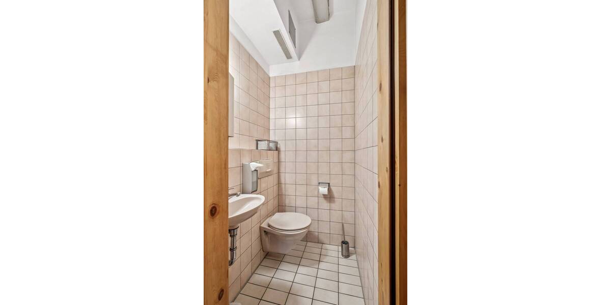 Gewerbeobjekt Ludwigsburg Oßweil - 3 Zimmer, 299.000&euro; | Angebot:22395847