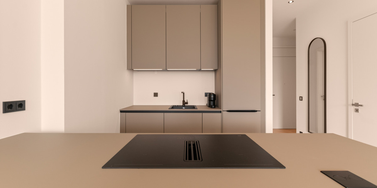 Etagenwohnung Frankfurt am Main Ostend - 2 Zimmer, 69 m&sup2;, 2.680&euro; | Angebot:25737639