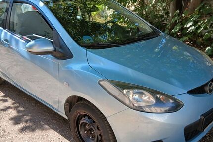 Mazda 2 198.000 km 1.200 &euro; Essen 45356