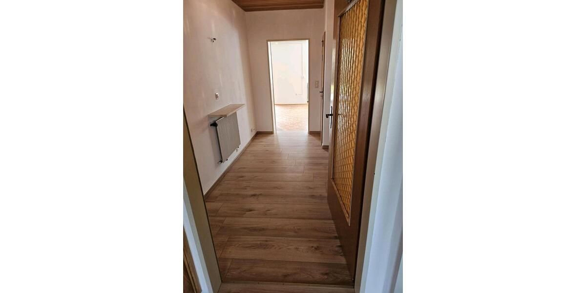 Reihenhaus Neuburg am Inn - 4 Zimmer, 140 m&sup2;, 1.300&euro; | Angebot:26086429