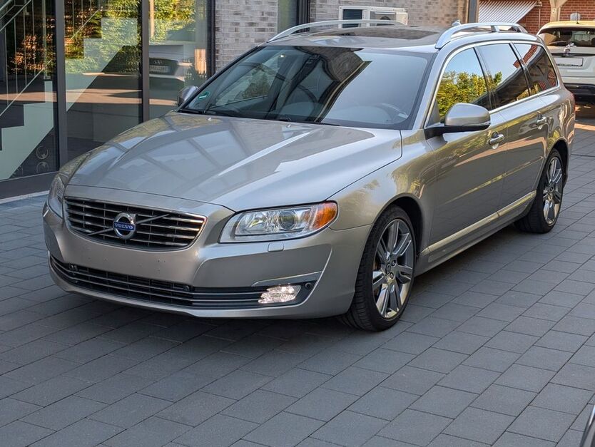 Volvo V70 295.000 km 10.399 € Nienstädt 31688