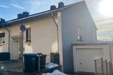 Haus Siegen - 4 Zimmer, 120 m&sup2;, 230.000&euro; | Angebot:26603982