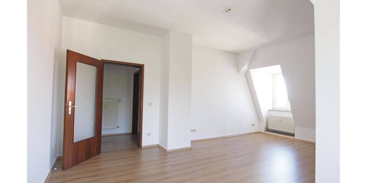 Etagenwohnung Frankenberg - 2 Zimmer, 81 m&sup2;, 399&euro; | Angebot:25821056