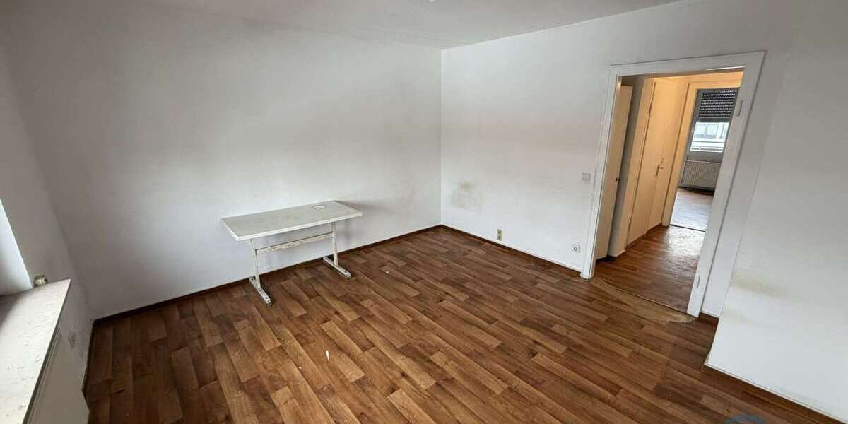 Wohnung zum Kaufen in Saarbrücken 73.000 € 34 m² 1 zimmer