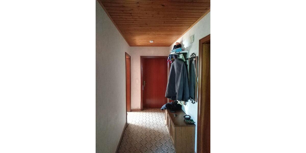 Einfamilienhaus Weiskirchen - 7 Zimmer, 145 m&sup2;, 145.000&euro; | Angebot:23578378