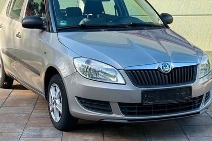 Skoda Fabia 114.890 km 4.690 € Hofheim am Taunus 65719