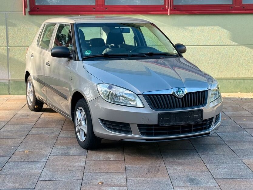 Skoda Fabia 114.890 km 4.690 € Hofheim am Taunus 65719