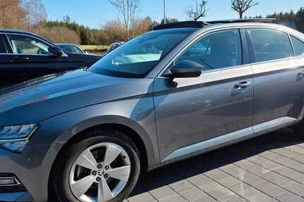 Skoda Superb 174.825 km 17.890 &euro; Welden 86465