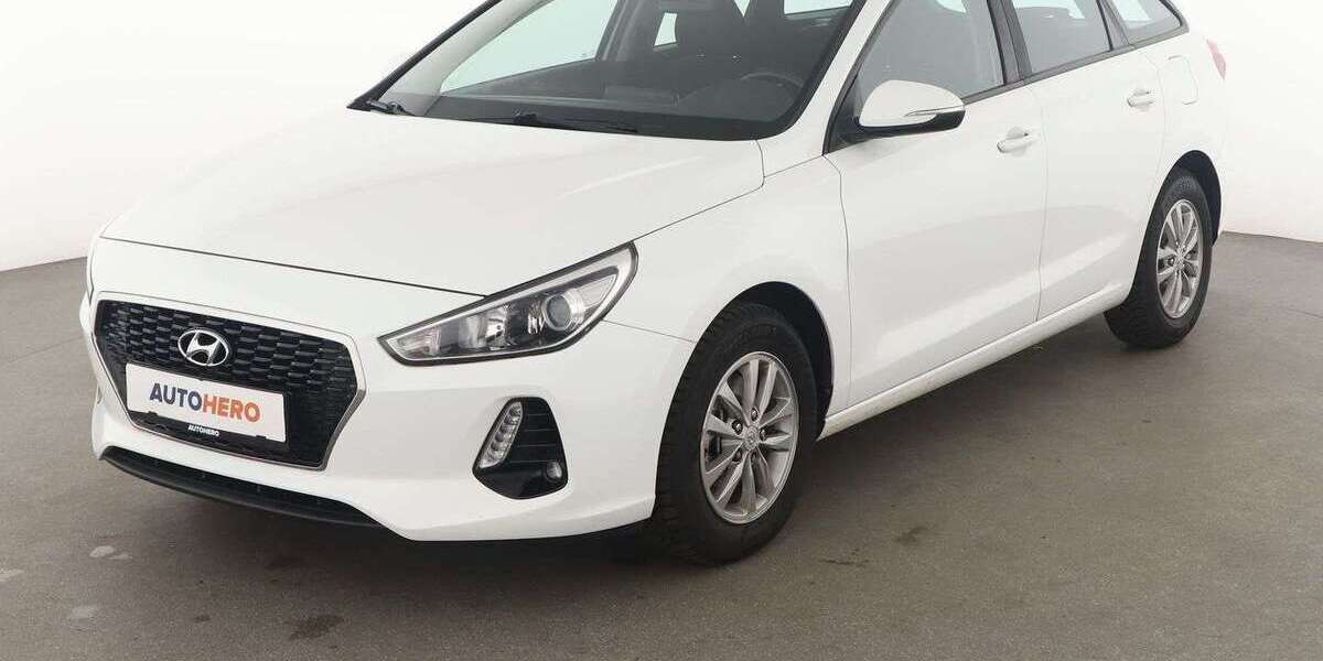 Hyundai i30 69.754 km 12.180 &euro; Dresden 01187