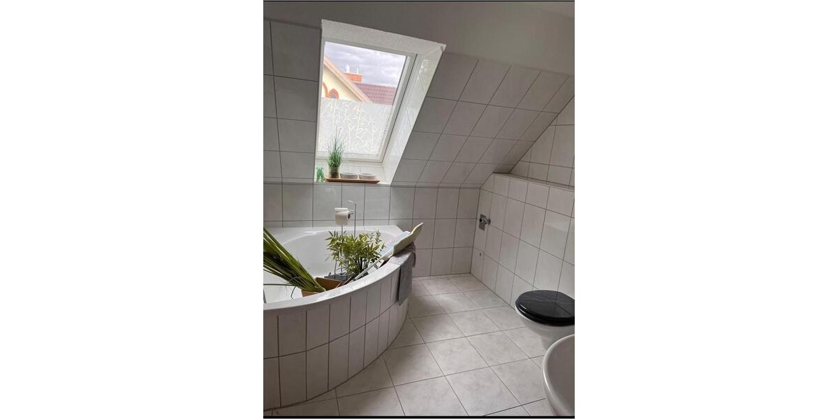 Dachgeschoßwohnung Falkensee - 2 Zimmer, 80 m&sup2;, 910&euro; | Angebot:25441085