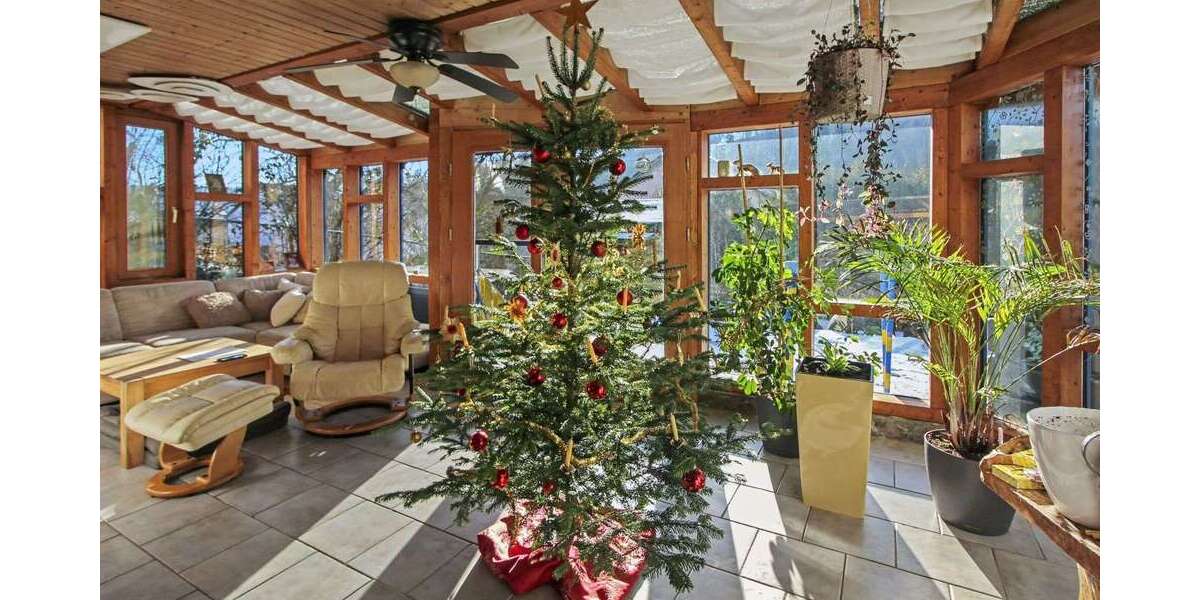 Haus zum Kaufen in Uhingen 320.000 € 147 m² 6.5 zimmer