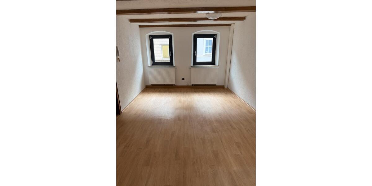 Reihenhaus Waldsassen - 3 Zimmer, 86 m&sup2;, 125.000&euro; | Angebot:26445522