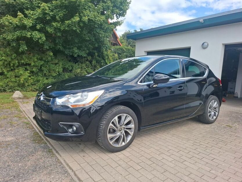 DS4