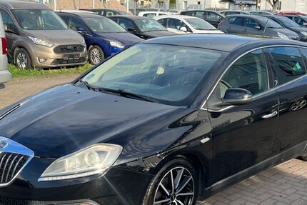 Lancia Delta 198.000 km 2.699 &euro; Breitenworbis 37339