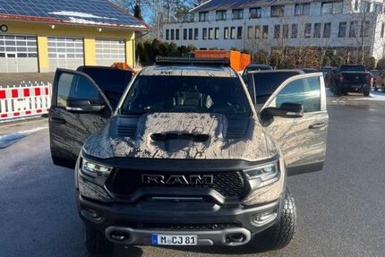 Dodge RAM 45.000 km 119.350 &euro; Strasslach 82064