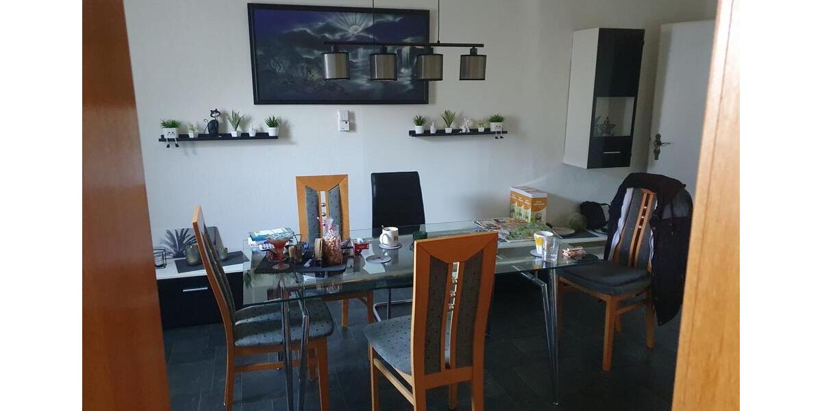 Etagenwohnung Wolfhagen - 5 Zimmer, 130 m&sup2;, 900&euro; | Angebot:26136933