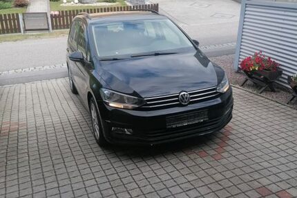 VW Touran 121.000 km 14.800 &euro; Furth im Wald 93437