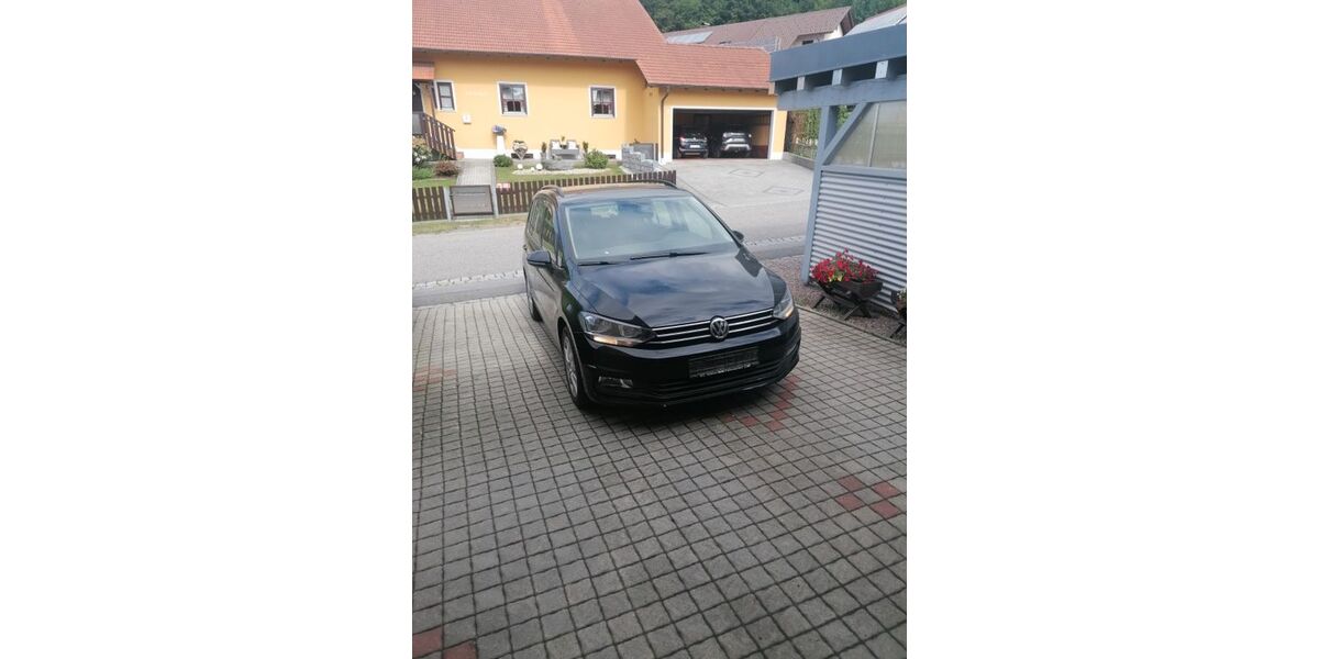 VW Touran 121.000 km 14.800 &euro; Furth im Wald 93437