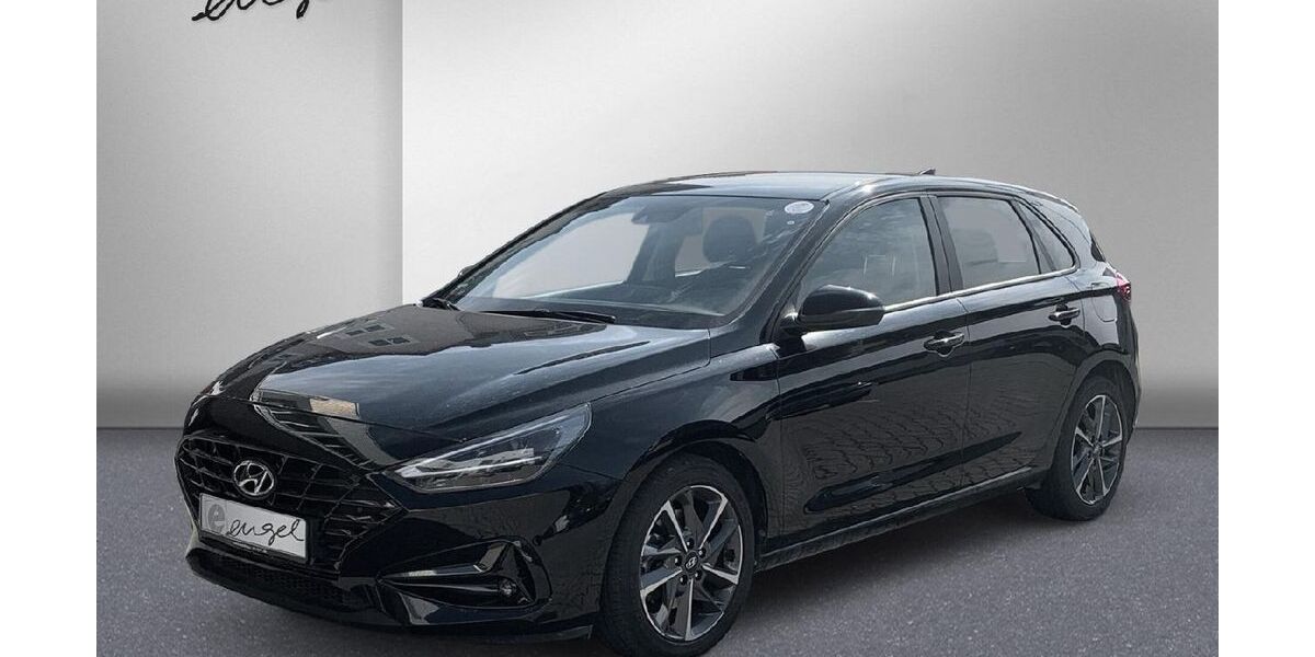 Hyundai i30 27.350 km 15.989 &euro; Wunsiedel 95632