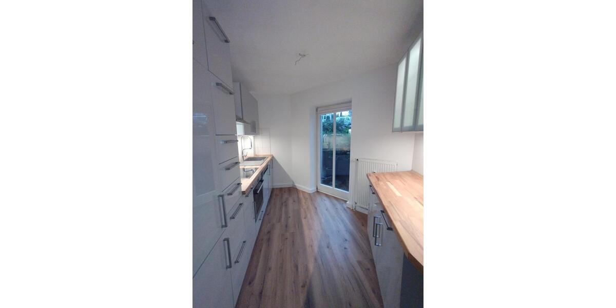 Erdgeschoßwohnung Hamburg Altona - 3 Zimmer, 121 m&sup2;, 2.925&euro; | Angebot:26397027