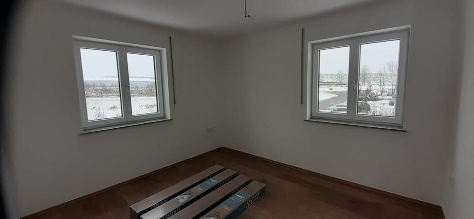 Etagenwohnung Mengkofen - 3 Zimmer, 64 m&sup2;, 575&euro; | Angebot:26418912