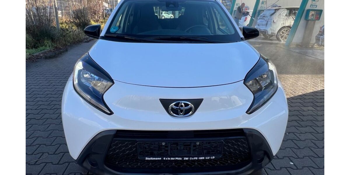 Toyota Aygo (X) 71.290 km 10.999 &euro; Germersheim 76726