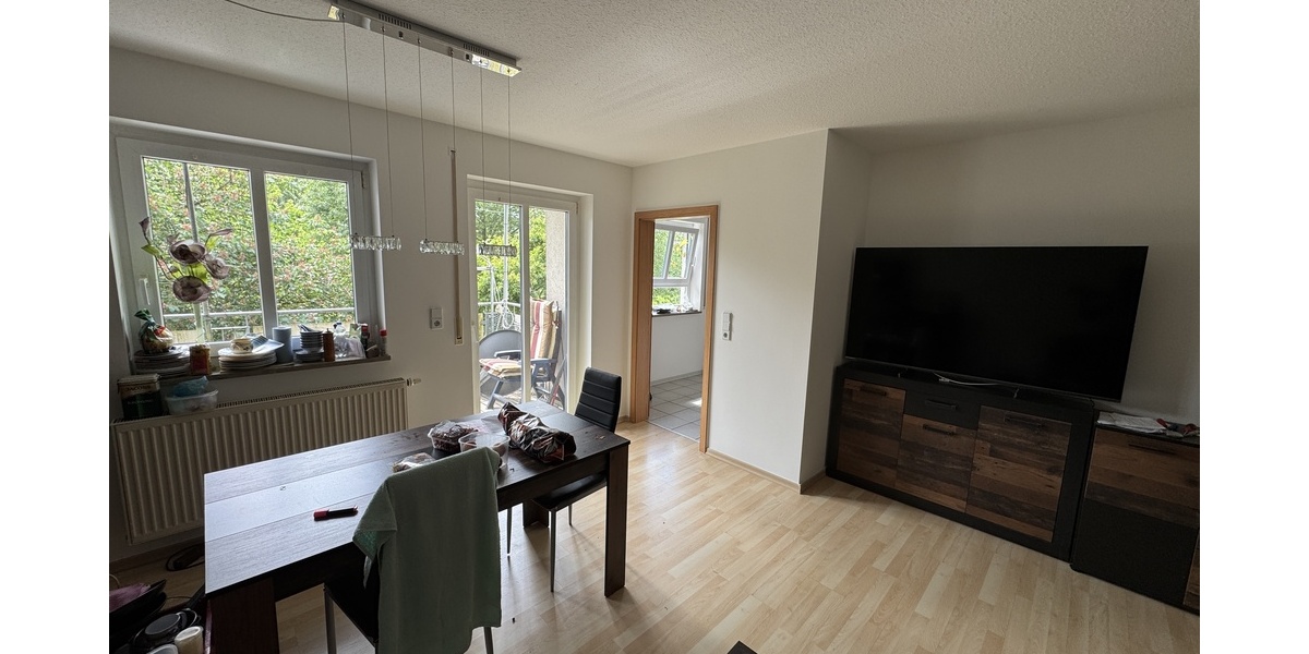 Renditeobjekt: 3 Raum-ET-Wohnung in schöner Wohnlage von Crossen - Etagenwohnung Crossen | Angebot:26386342