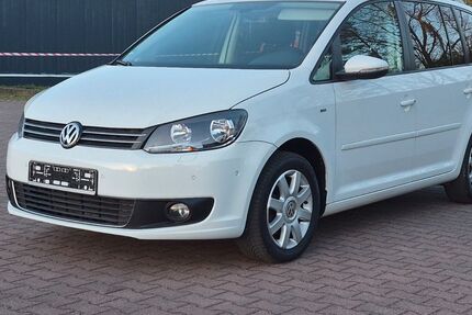 VW Touran 100.000 km 14.500 &euro; Halle 06116