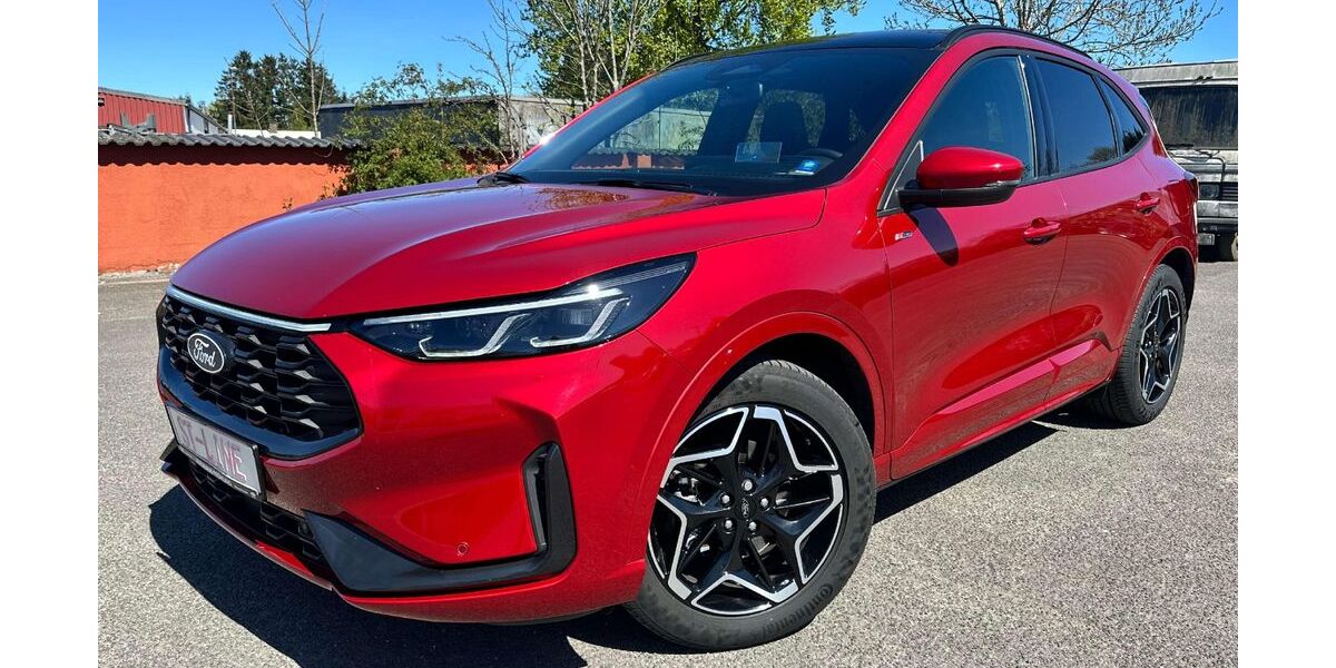 Ford Kuga 15.700 km 29.990 &euro; Neumünster 24536