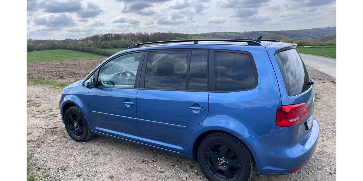 VW Touran 110.756 km 9.750 &euro; Remscheid 42899