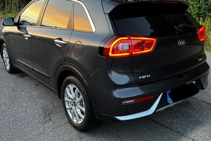 Kia Niro 78.000 km 15.499 € hamburg 22119