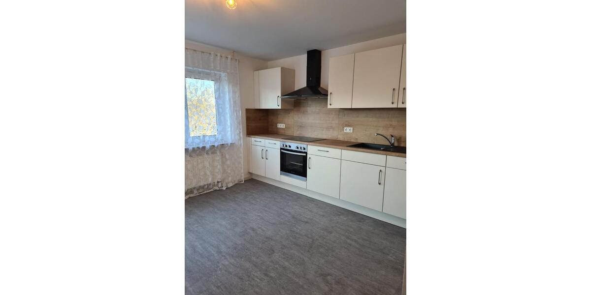 Etagenwohnung Ramstein-Miesenbach Miesenbach - 4 Zimmer, 110 m&sup2;, 1.500&euro; | Angebot:25349785