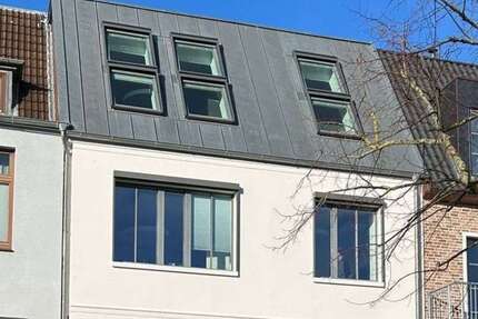 Wohnung zum Mieten in Kiel 1.768 € 93.08 m²