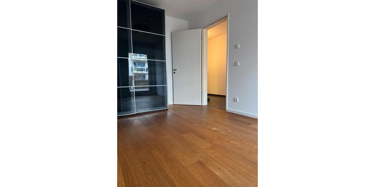 Erdgeschoßwohnung München Sendling-Westpark - 3 Zimmer, 85 m&sup2;, 2.500&euro; | Angebot:25046182
