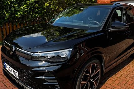 VW Tiguan 23.500 km 44.400 &euro; Calberlah 38547