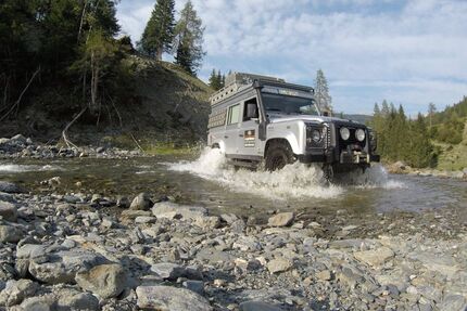 Land Rover Defender 67.000 km 90.000 € Freudenberg 57258