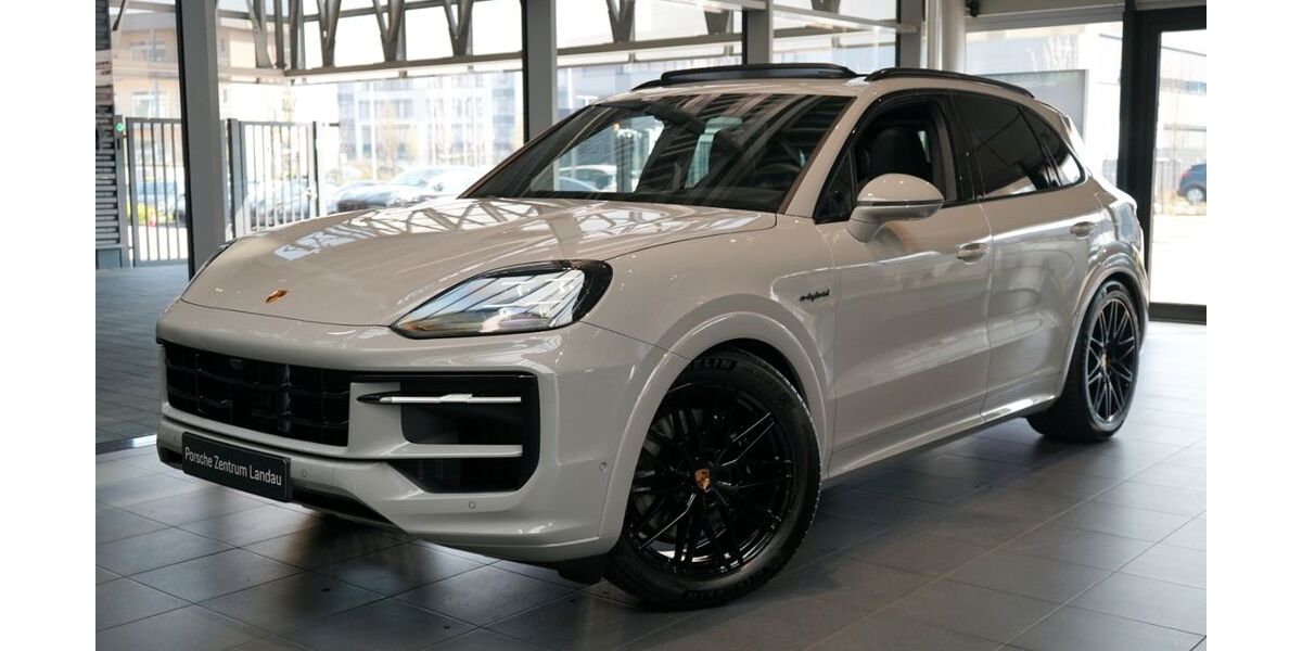Porsche Cayenne 8.900 km 136.500 &euro; Landau 76829