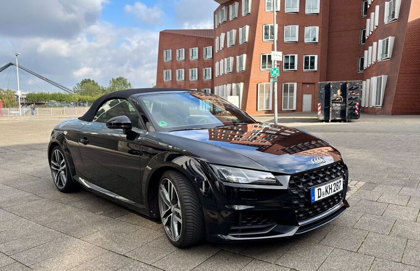 Audi TT 37.000 km 32.200 € Düsseldorf 40474