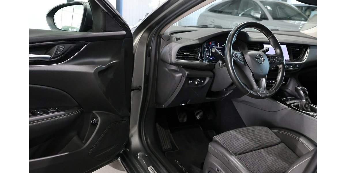 Opel Insignia ST 1.6 D BUSINESS INNOVATION / LED / 79.000 km 16.444 &euro; Hamm 59077