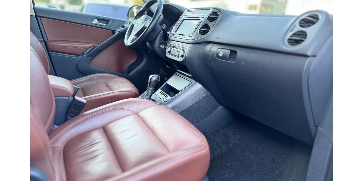 VW Tiguan Sport & Style / Allrad/ Automatik / Leder 195.000 km 8.900 € Mönchengladbach 41066