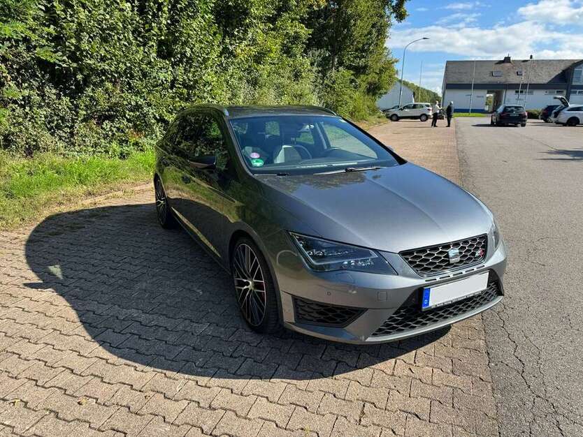 Seat Leon 133.000 km 15.990 € Konz 54329