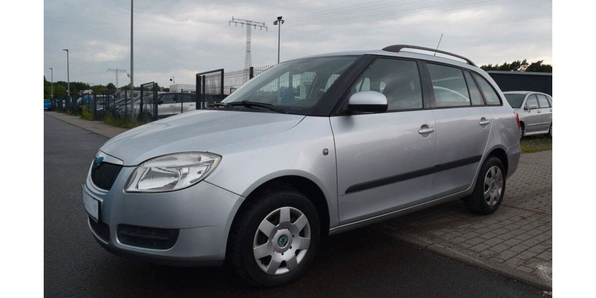 Skoda Fabia 98.350 km 3.499 &euro; Wildau 15745