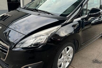 Peugeot 5008 166.000 km 5.850 &euro; Nürnberg 90453