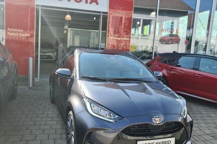 Toyota Yaris 1.300 km 28.980 € Lauchringen 79787