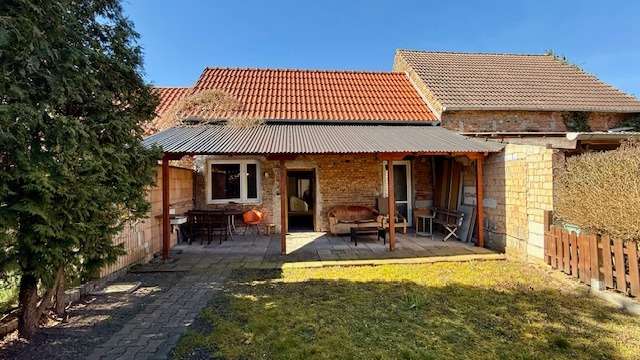 Haus zum Kaufen in Niemegk 77.500 € 125 m²