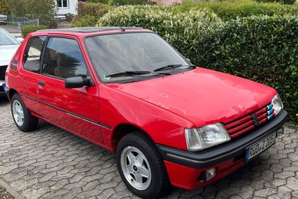 Peugeot 205 167.810 km 3.400 &euro; Nastätten 56355