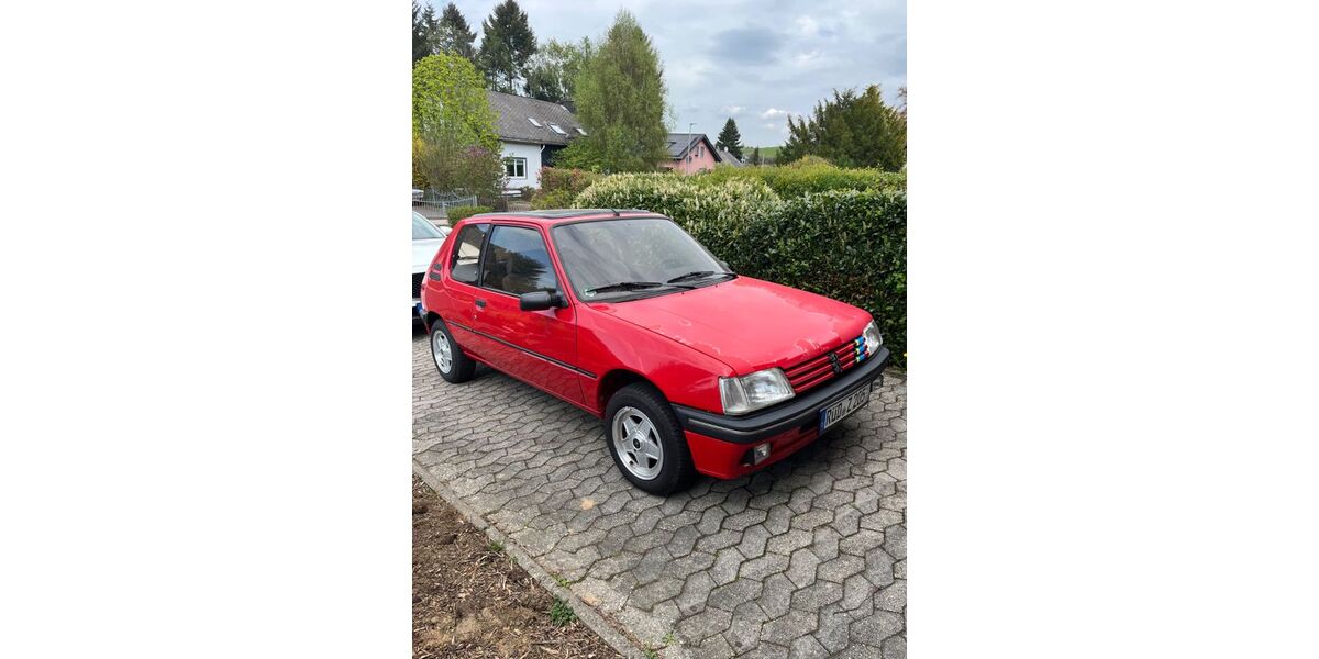 Peugeot 205 167.810 km 3.400 &euro; Nastätten 56355