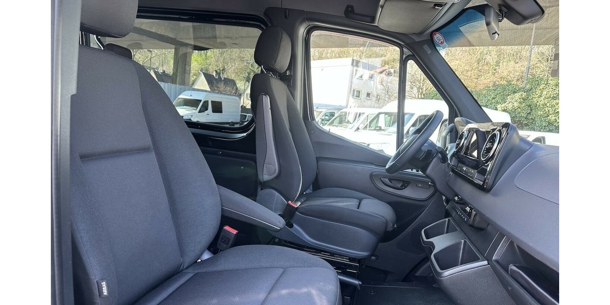 Mercedes-Benz Sprinter 317 CDI RWD PRO L3 Tourer Dachklima 31.426 km 59.381 &euro; Mainz 55122