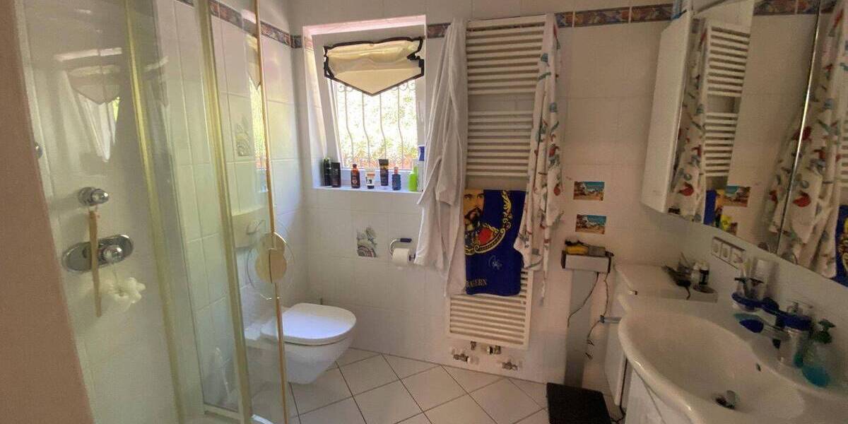 Einfamilienhaus Bad Peterstal-Griesbach Bad Griesbach - 9 Zimmer, 310 m&sup2;, 1.500&euro; | Angebot:26859323